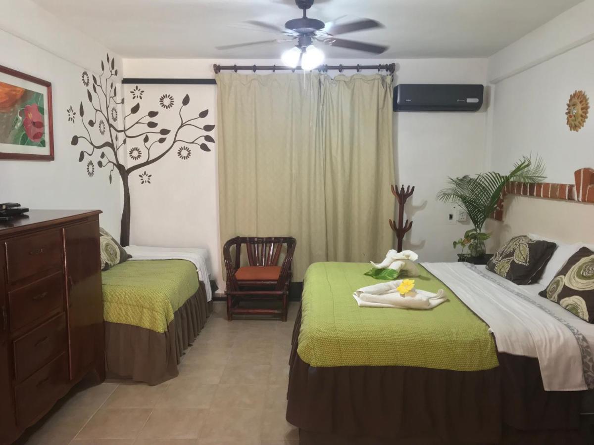 Suites Fenicia (Adults Only) Playa del Carmen Kültér fotó