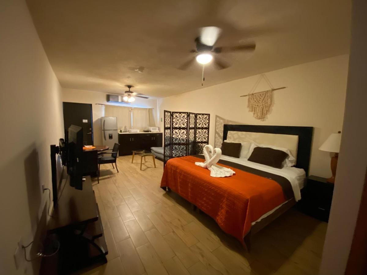 Suites Fenicia (Adults Only) Playa del Carmen Kültér fotó